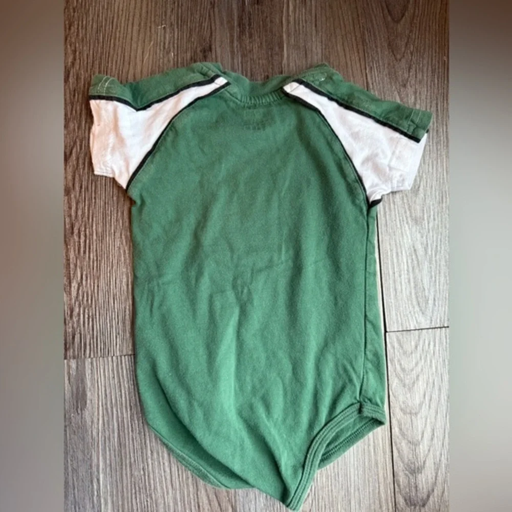 Minnesota wild‎ onesie 18 month